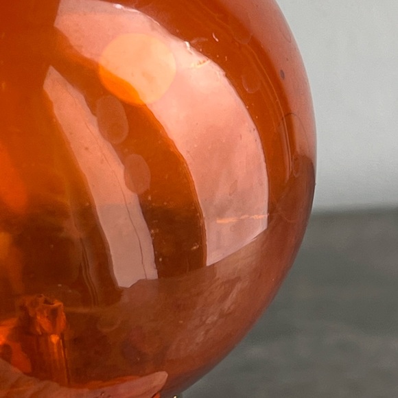 Orange painted glass oil lamp with mirrors - Picture 13 of 17